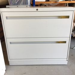 Filing Cabinet 2 Wide Drawers