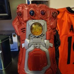 Infinity Gauntlet Toy Glove 