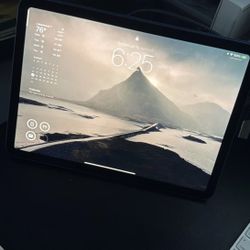 Apple iPad Air M1 5th Gen 64GB WIFI bundle w/ magnetic matching Smart Case cover