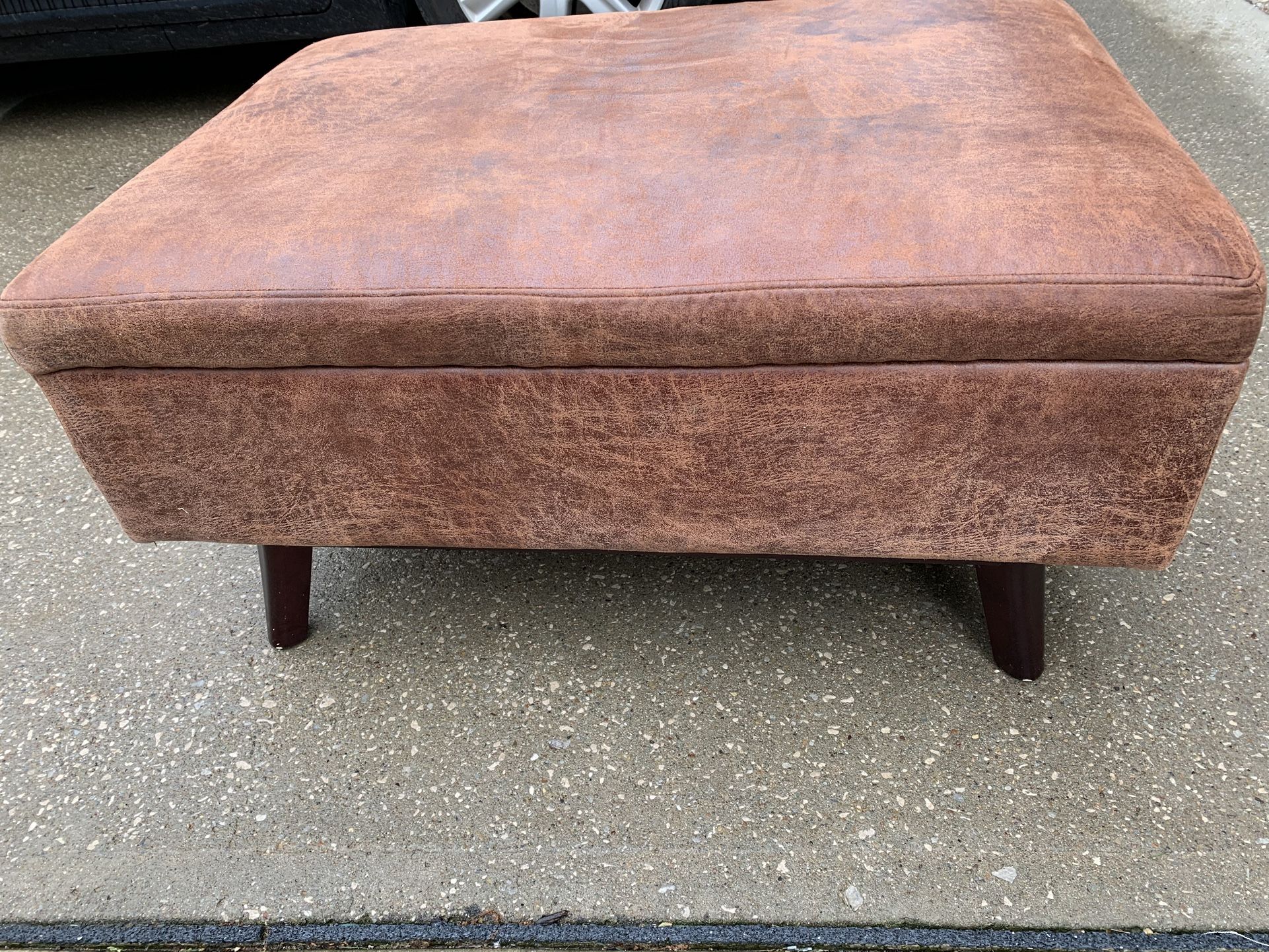 Storage Ottoman 