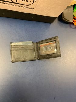 Perry Ellis Leather Wallet