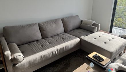 FREE SOFA & RUG - NEEDS TO BE PICKED UP TONIGHT