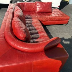 🔥 Natuzzi Italian Leather Sectional – Genuine Red Leather, 9’ x 7’6” 🔥