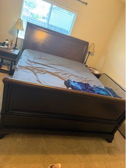 Free Cal king frame