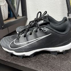 Boys 4y cleats