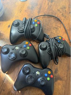 (4) Xbox 360 Controller in good condition
