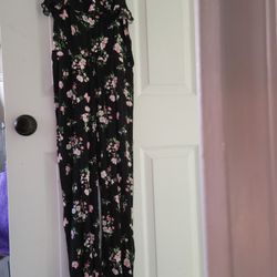 Girls Size 14 Black Floral Print Jumper Like New