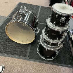 5 Piece Drum Set Black