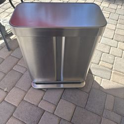 Simplehuman Trash Can 