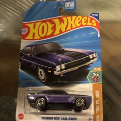 "70 DODGE HEMI® CHALLENGER Hot Wheels