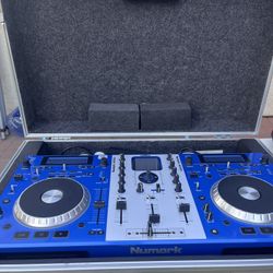Numark Mixdeck DJ Controller And Flight Case
