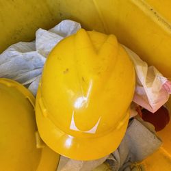 V-Gard® protective hat or cap adjustable head sizes 6½ thru 7% U.S. PATENT NO. DES. 3,500,474. PATENTED  