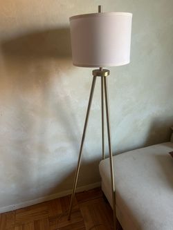Tripod Lamp