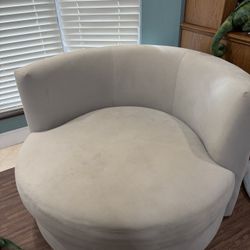 Round Sofa