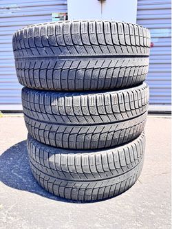 (3) 225 40 18 Michelin X-Ice winter tires