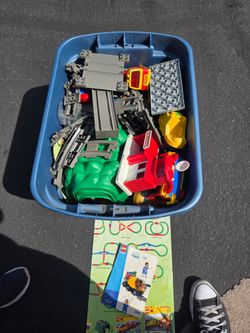 Legos full container bin