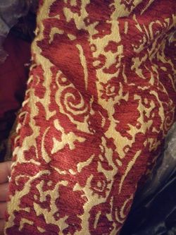 Queen very nice comforter