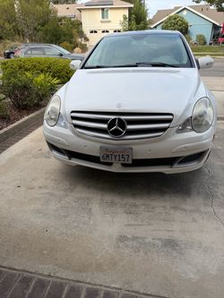 Mercedes-Benz R-Class SUV
