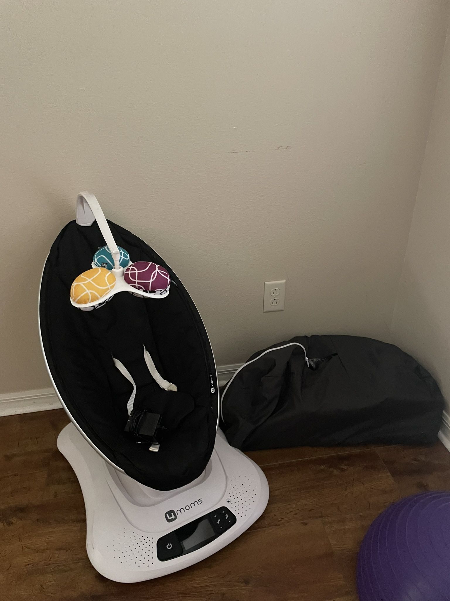 Mamaroo & Graco Pack And Play