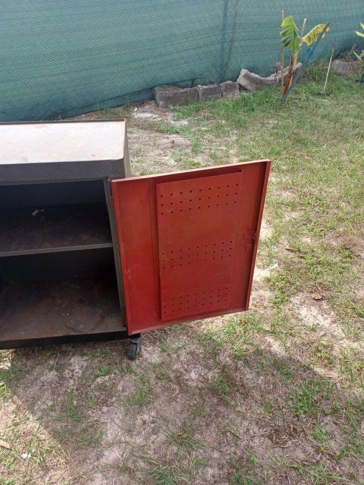 Top And Bottom Tool Box Good Condition