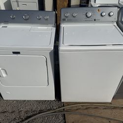 Maytag Washer & Dryer /  Lavadura Y Secadora 