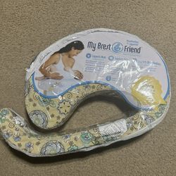 My Breastfriend breastfeeding pillow 
