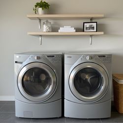 💥 $550 OBO - Whirlpool Duet Laundry Set (Washer/Gas Dryer) W/ Pedestals! 🔥