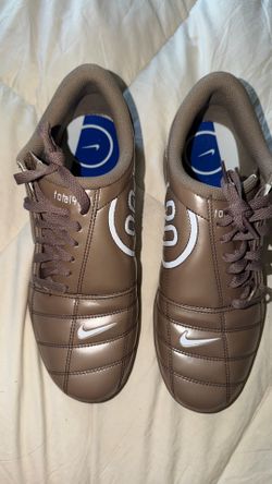 Brand new Nike total 90 3 mink brown