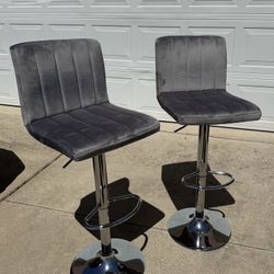 Swivel Bar Stools (2 Total)