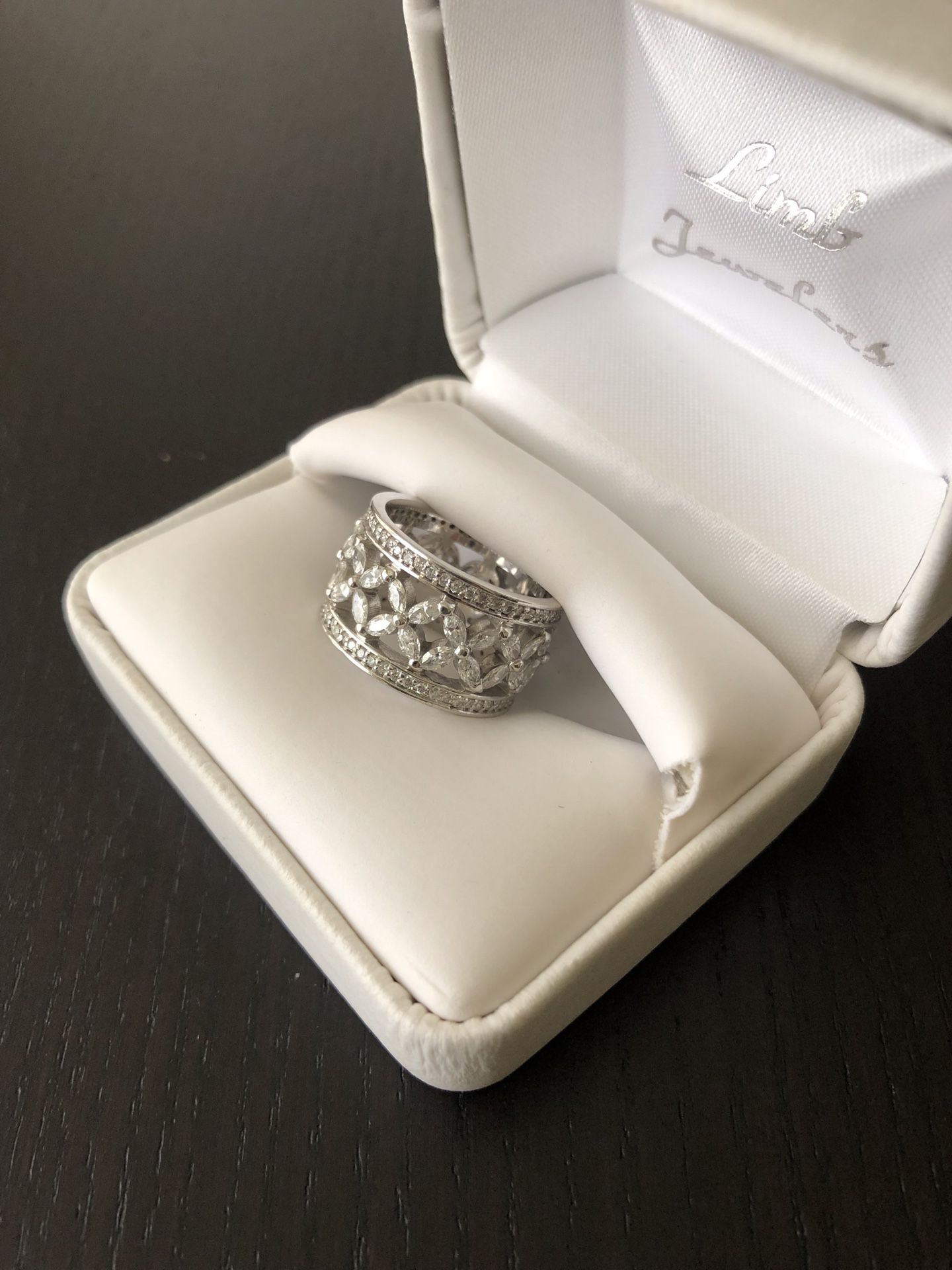 44+102 diamonds ring, 8.90 grams ( size 4, adjustable size)