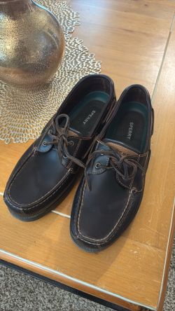 Sperry boat shoes