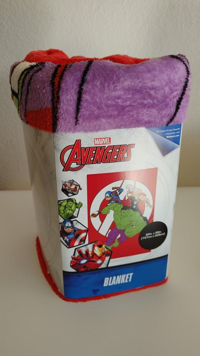 NEW! Marvel Avengers Large Plush Blanket (With Hulk, Thor, Captain America)