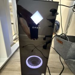 HP OMEN 30L 2H4A2AV Gaming Desktop