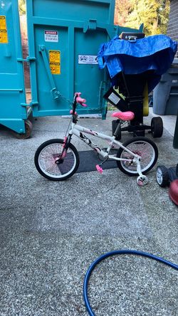 Girls bike