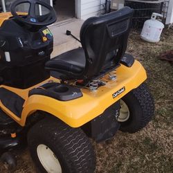 Cub Cadet LT 50"  XT1 Enduro Series