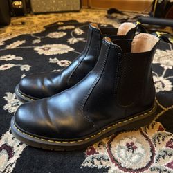 Doc Martens Chelsea Boots