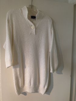 Women‘s Cream Color 3/4 Sleeve Sweater Size 18W - 38
