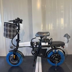 Folding electric bicycle