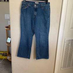 Levi’s Women’s 12 Medium M Relaxed 550 Blue Jean Pants