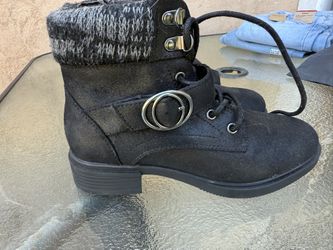 Brand New Women Shoes Size 5 Sketchers 