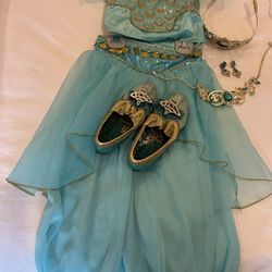 Jasmine Costume Collection Disney Size 4 Kids Shoe 9/10