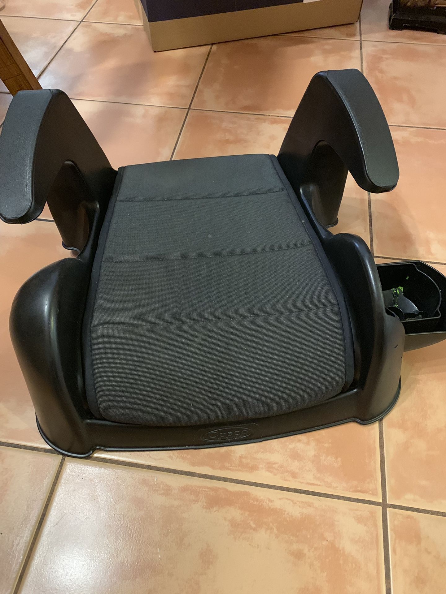 (MOVING SALE) Booster car Seat with cupholder