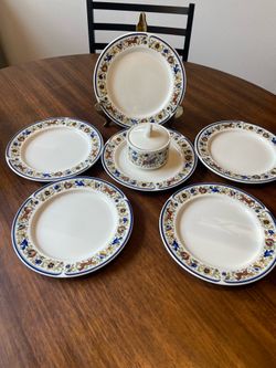 VILLEROY & BOCH TROUBADOUR PATTERN 8 1/4" SALAD PLATES SET of 6 plus sugar bowl .