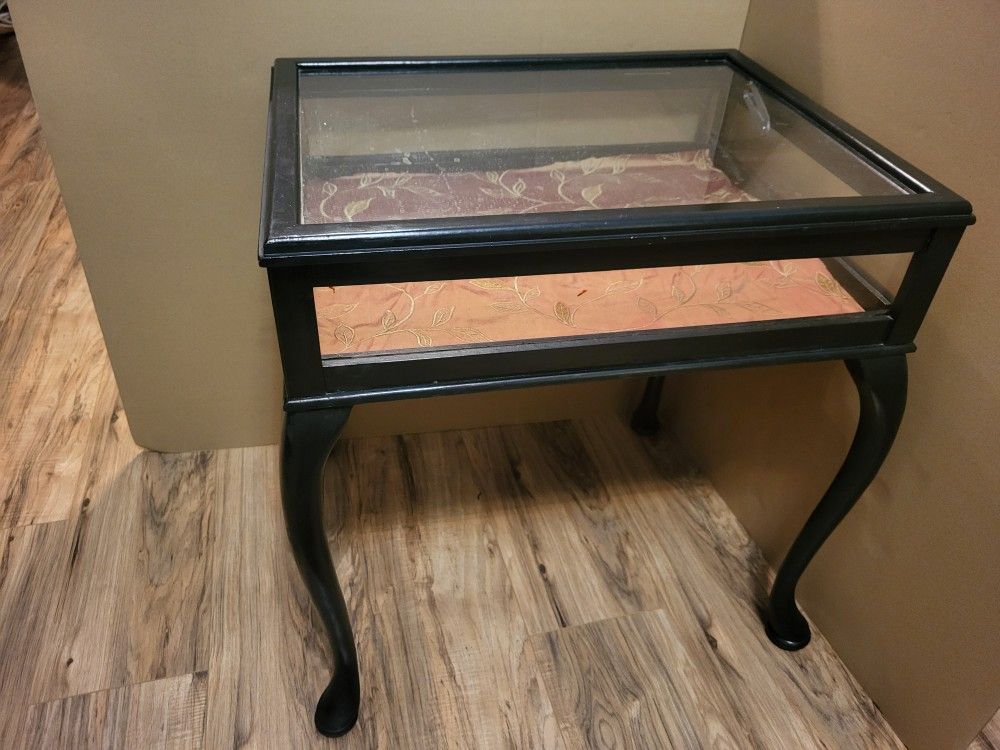 24" Tall Vintage Wooden & Glass End Table / Display Case