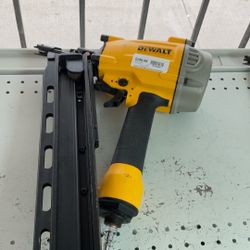 Dewalt Nailer