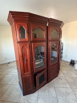 Entertainment center