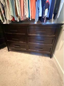 2 Dressers