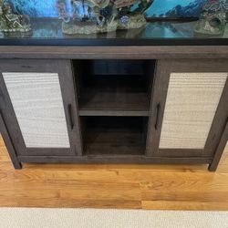 Top Fin aquarium stand / TV stand 