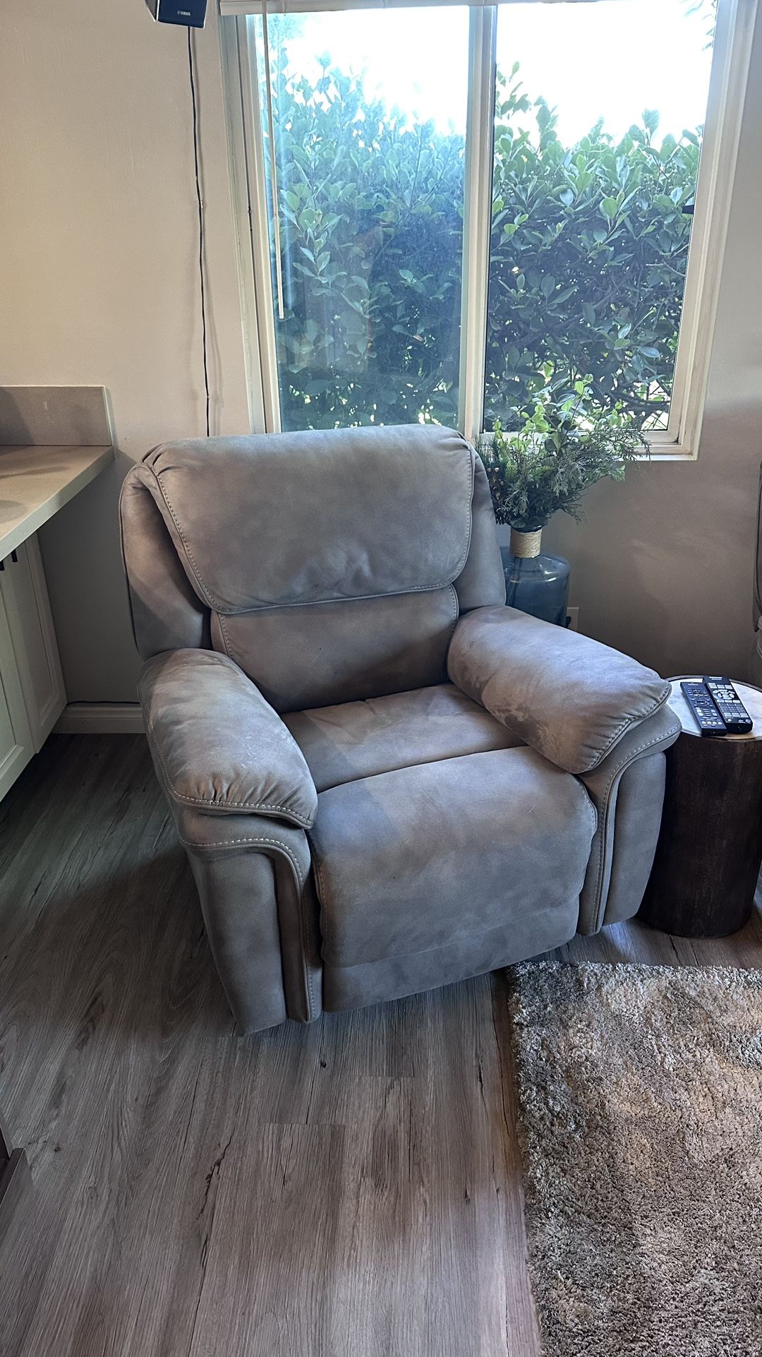 Brown Loveseat Recliner 