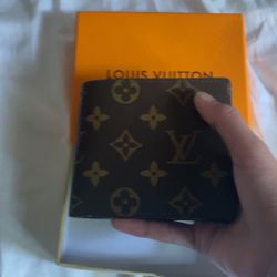 Designer Wallet Monogram